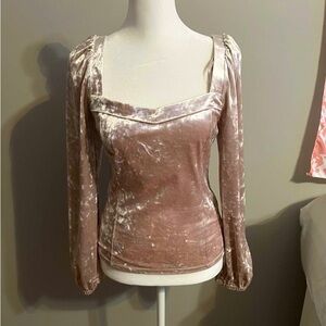 Anthropologie Long Slv Velvety Top Size S